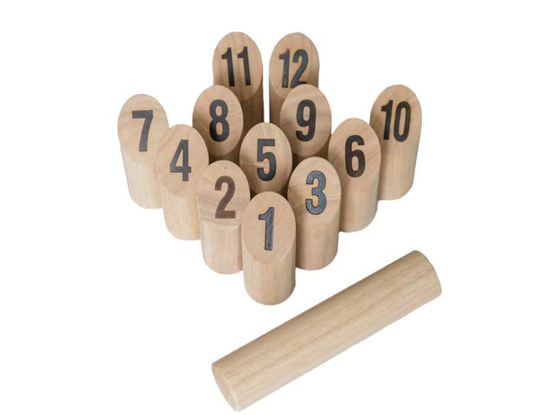 Beluga Ciparu kubu spēle,svaigā gaisā,